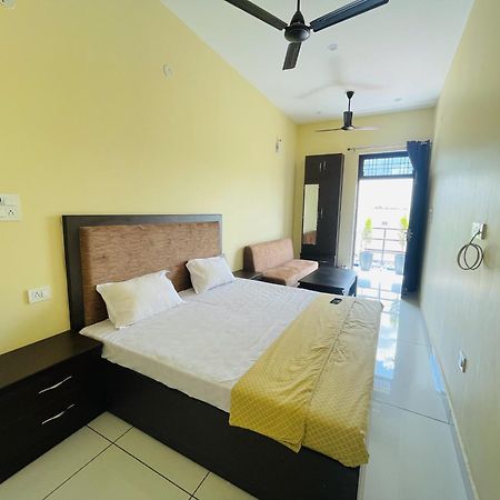 BLD Restaurant And Home Stay Dehradun Exterior foto
